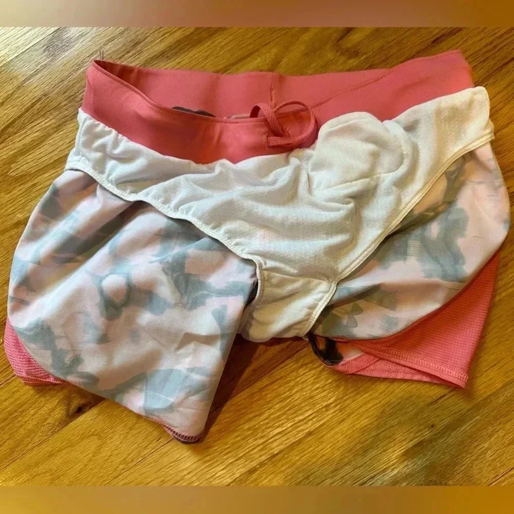Under Armour Loose Heat Gear Shorts